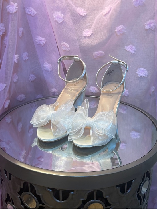 De Blossom Collection Shoes - De Blossom Collection White Organza Bow Ankle-Strap Heels